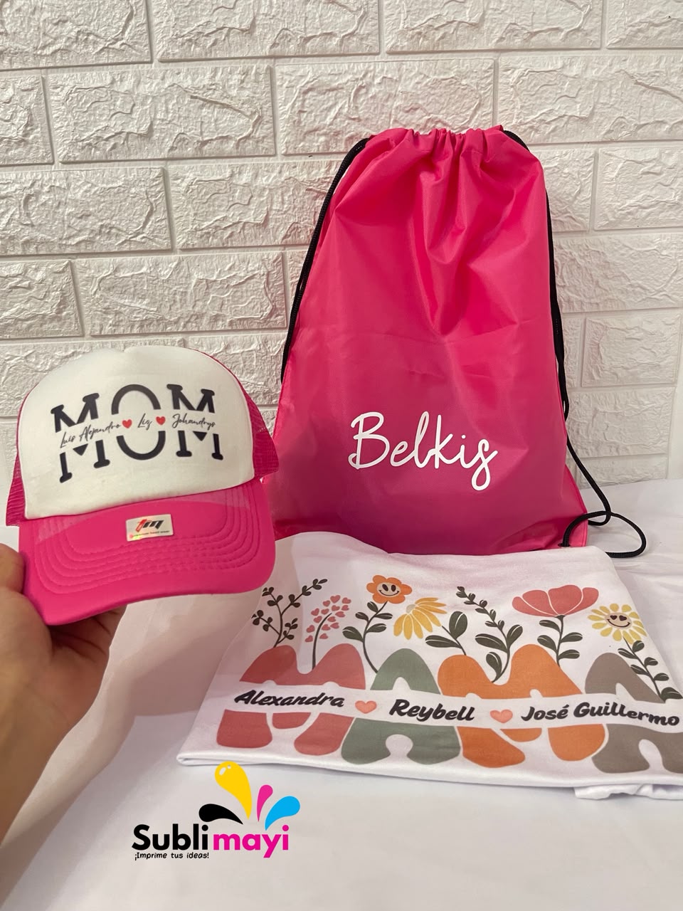Gorras, Camisas y Tulas